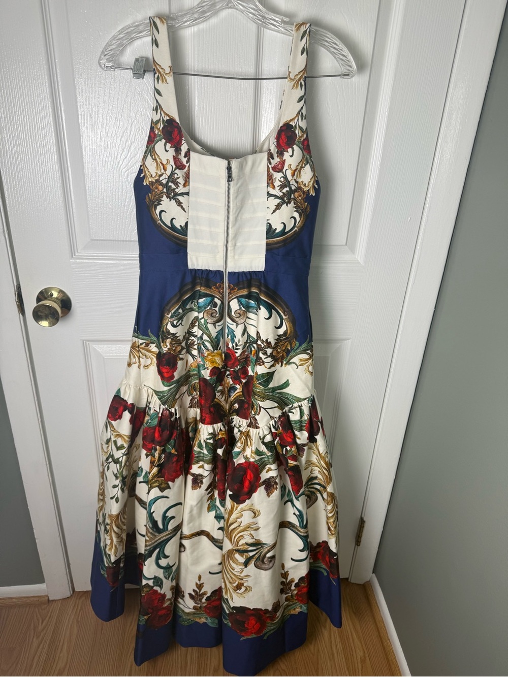 Alice + Olivia Diana Structured Midi Dress in Gilded Rose 8 - Picture 6 of 9